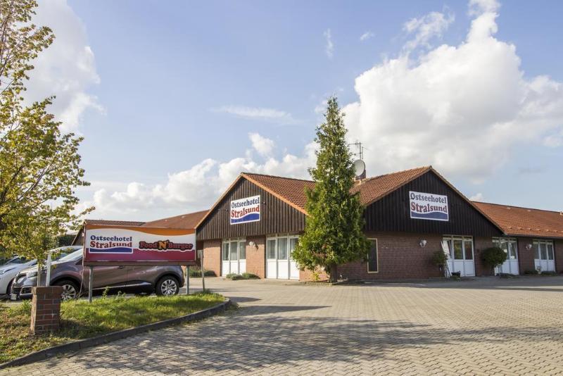 Motel Stralsund Extérieur photo
